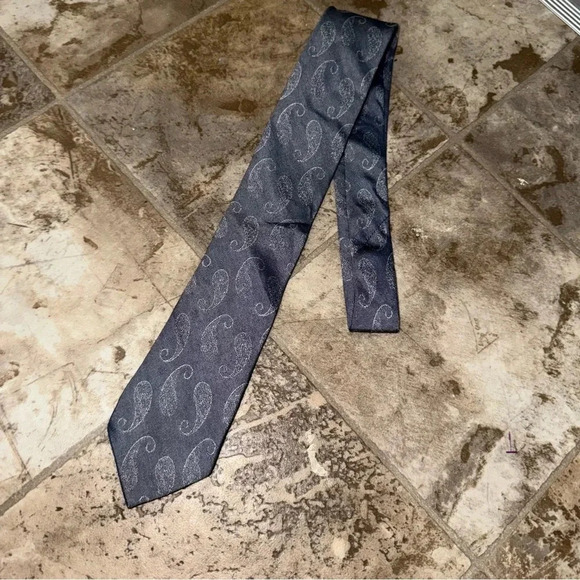 Men’s Calvin Klein Brand Grey Paisley Print Greyish Blue Colour Office Work Tie - Picture 2 of 12
